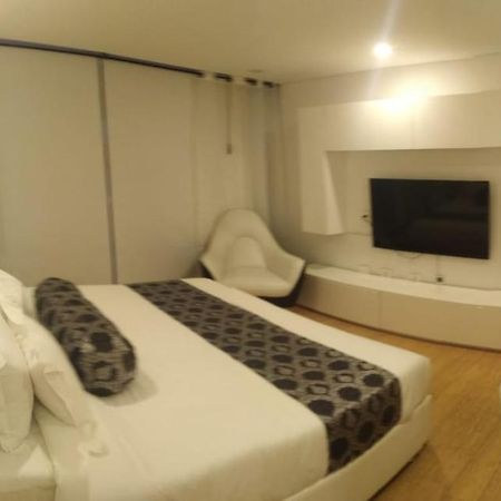 Apartasuite Edificio Monir Богота Екстер'єр фото